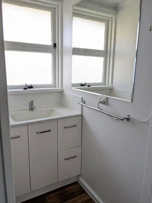Bayley 2 - Walk To City From 2 Bedroom Apartment With City And Mountain Views Hobart